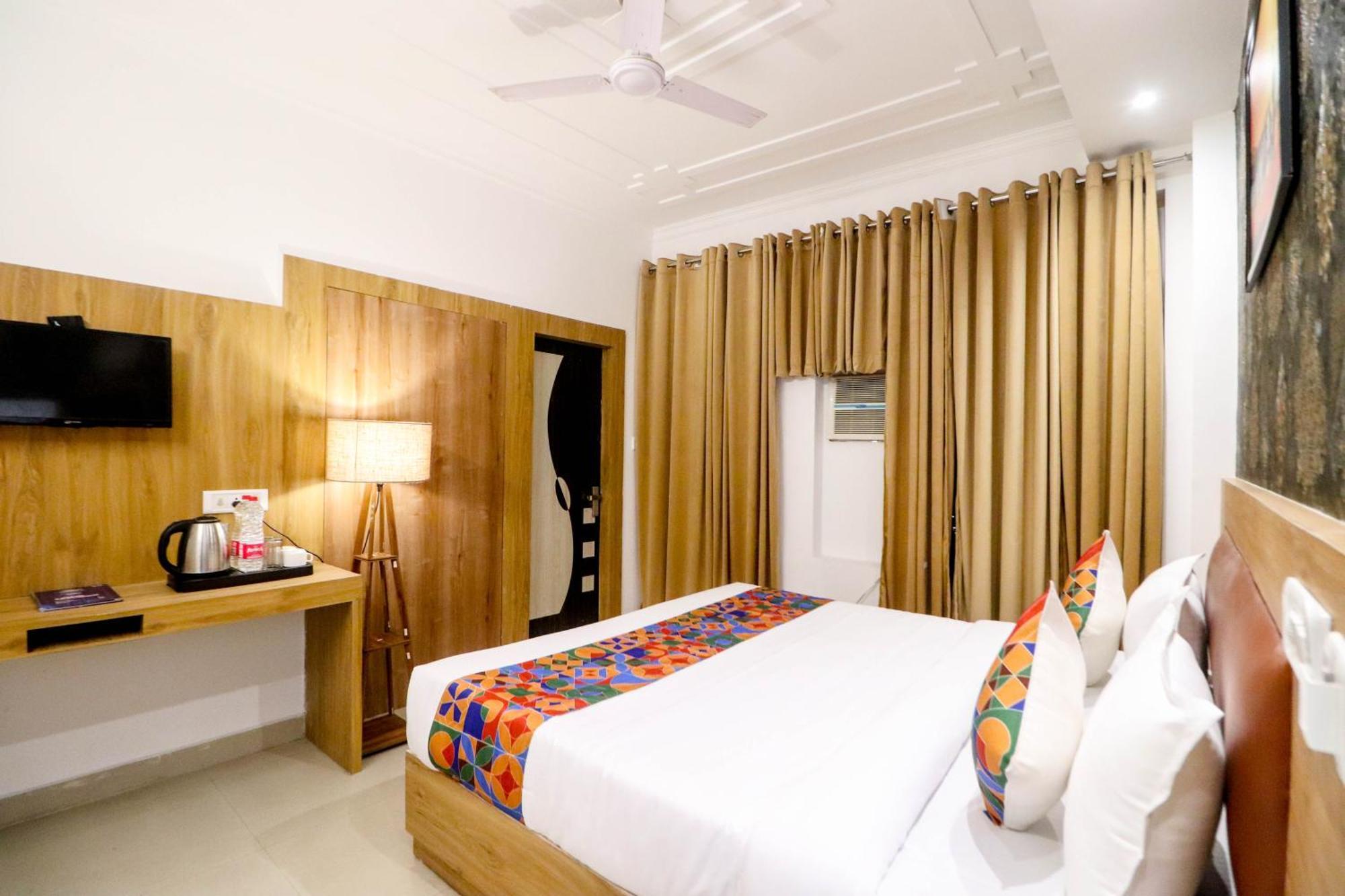 ניו דלהי Hotel Vvs Near Delhi Airport מראה חיצוני תמונה