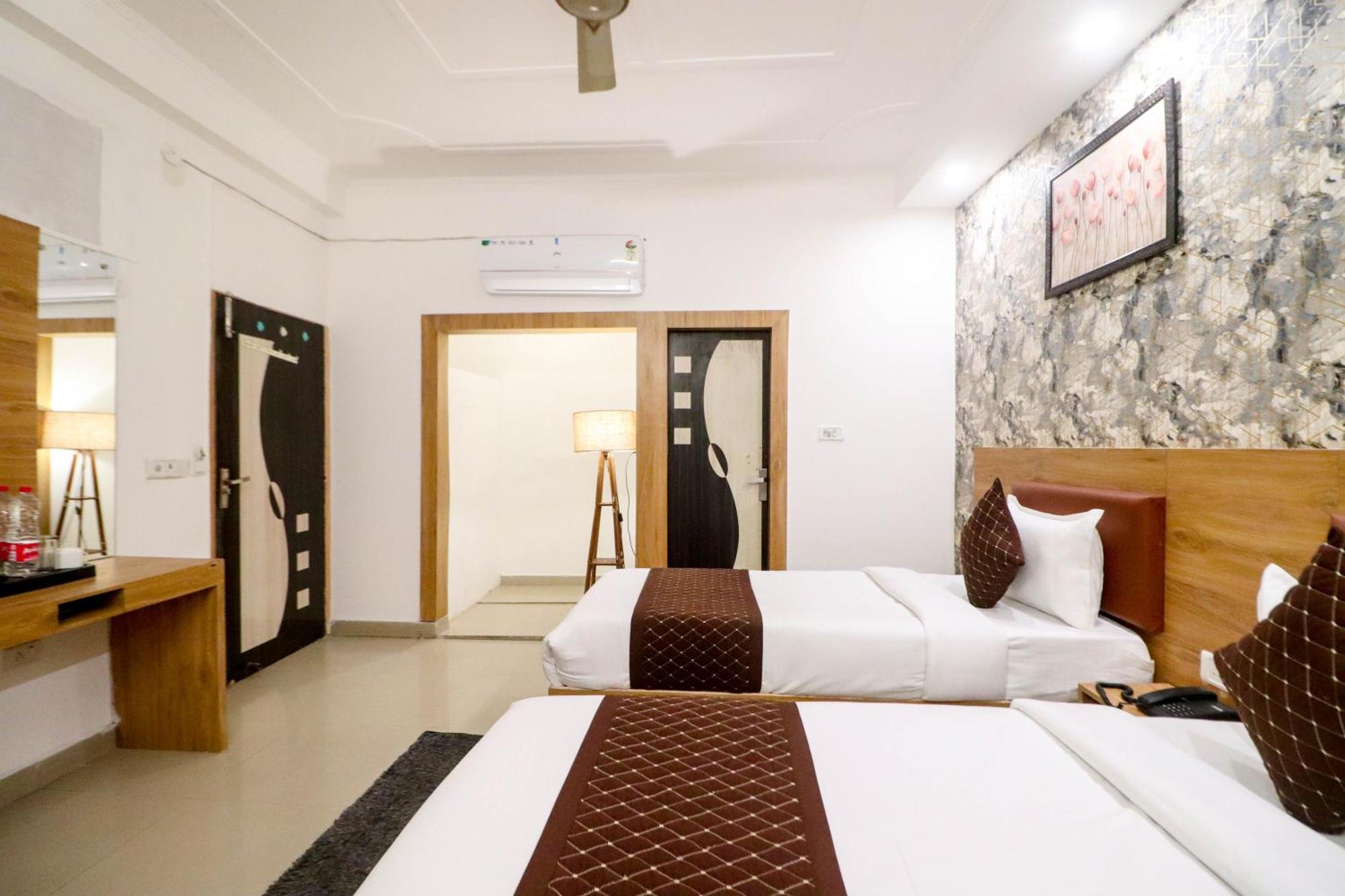 ניו דלהי Hotel Vvs Near Delhi Airport מראה חיצוני תמונה